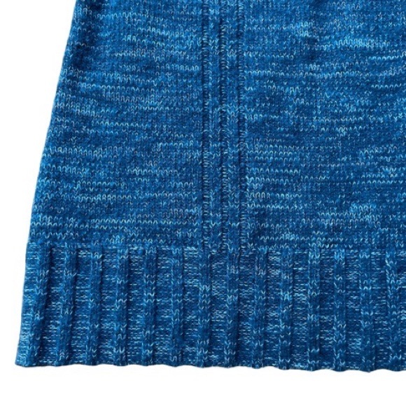 EUC Exofficio blue sweater with button neckline wool blend. - Picture 4 of 10